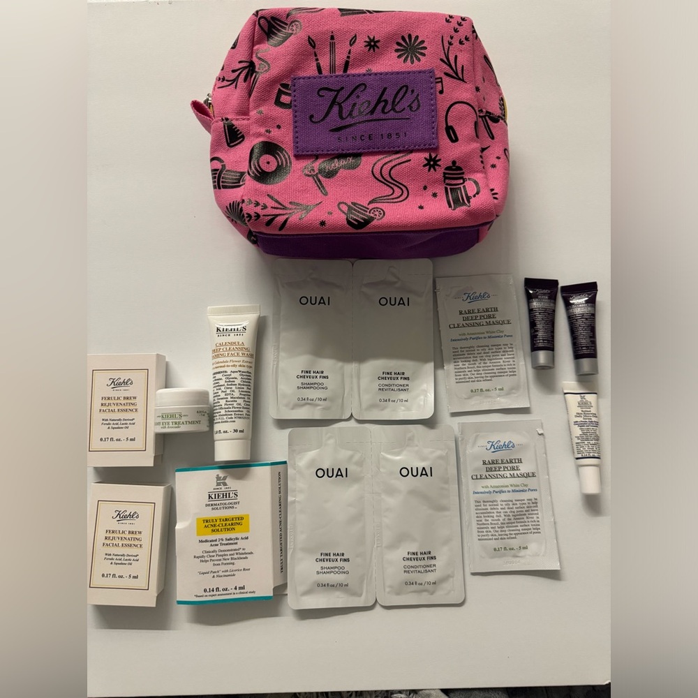 Kiehl’s Cosmetic Bag with skin and hair care products included. (BRAND NEW)